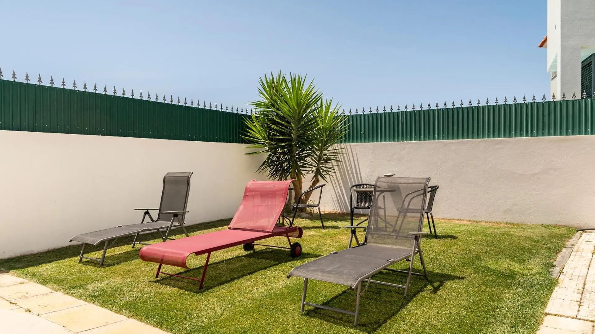 Villa Privee Cascaes Bed and breakfast
