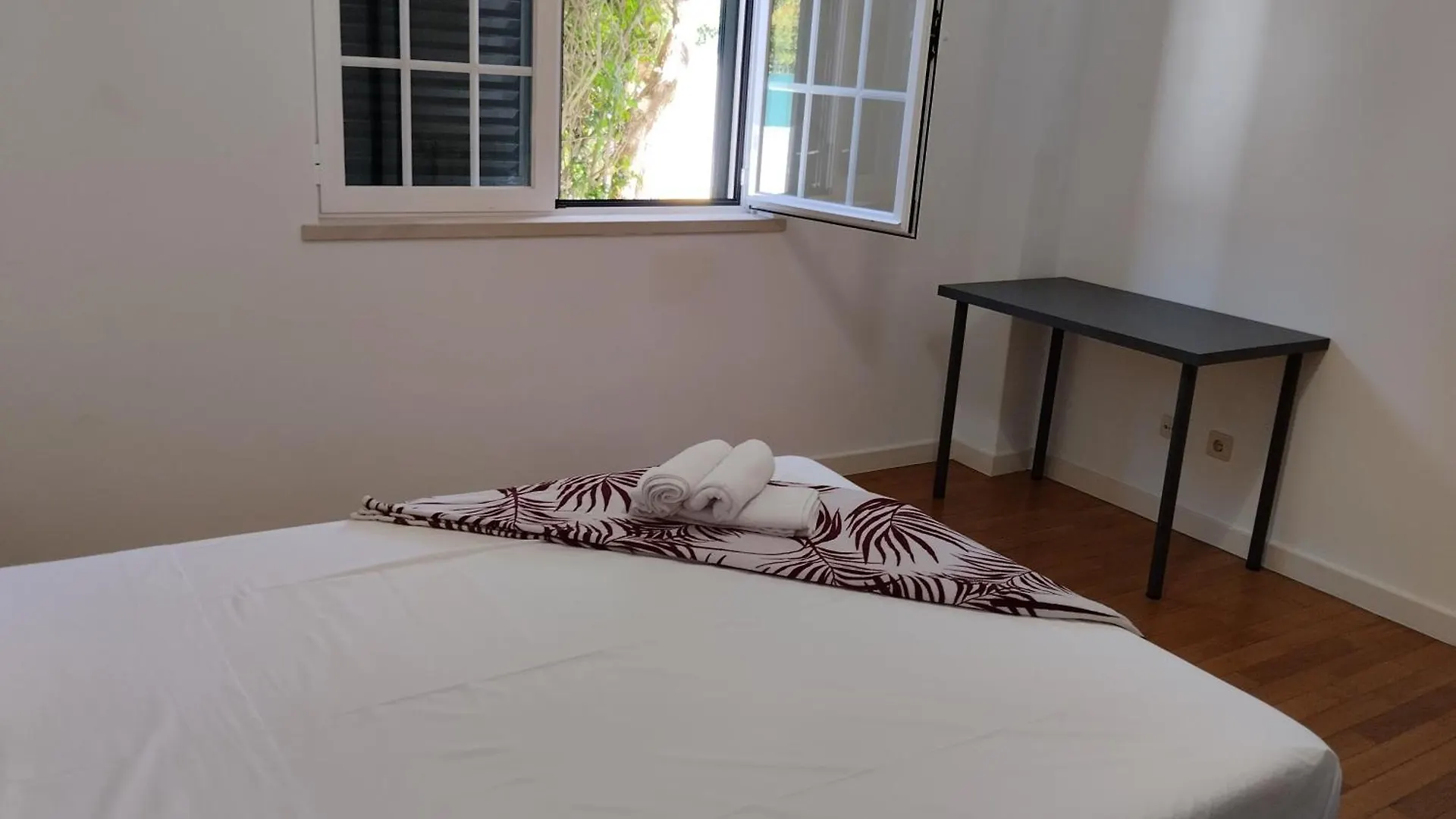 Villa Privee Cascaes Bed and breakfast